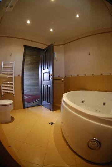 Фото номера Апартаменты с видом на озеро Курортные отели Hotel Complex Zlatnata Ribka г. Дуранкулак 3