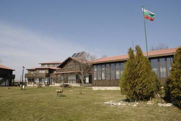 Фотографии Курортные отели Hotel Complex Zlatnata Ribka г. Дуранкулак (Болгария) №2 Фото Курортные отели Hotel Complex Zlatnata Ribka г. Дуранкулак 2